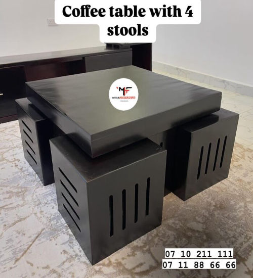 Coffe Table With 4 Stools